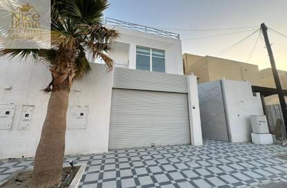 Villa - 5 Bedrooms - 4 Bathrooms for rent in Al Rayyan - Doha