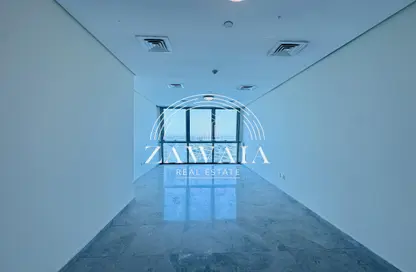 Apartment - 1 Bedroom - 2 Bathrooms for rent in Zig Zag Tower B - Zig Zag Towers - West Bay - Doha