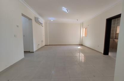 Apartment - 1 - 2 for rent in Umm Ghwailina Comm - Umm Ghuwalina - Umm Ghuwailina - Doha