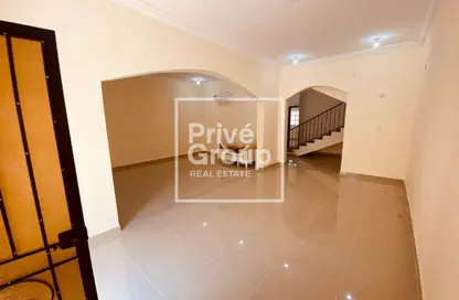 Villa - 5 Bedrooms - 4 Bathrooms for rent in Umm Salal Ali - Umm Salal Ali - Doha
