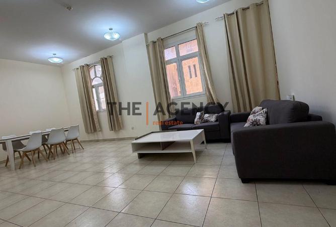 1015932 - Property Image 2