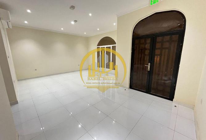 57355782 - Property Main Image