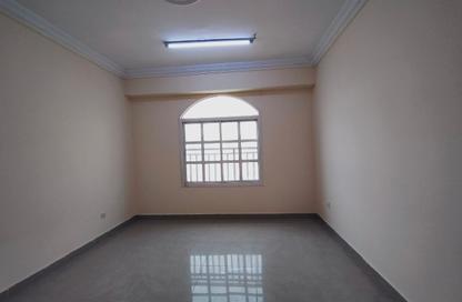 Apartment - 2 Bedrooms - 2 Bathrooms for rent in Bin Omran 35 - Fereej Bin Omran - Doha Apartment - 2 Bedrooms - 2 Bathrooms for rent in Bin Omran 35 - Fereej Bin Omran - Doha