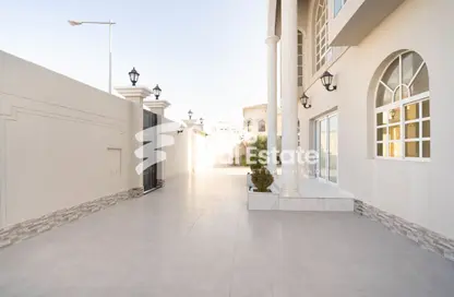 Villa - 6 Bedrooms - 7 Bathrooms for sale in Al Wakra - Al Wakra - Al Wakrah - Al Wakra