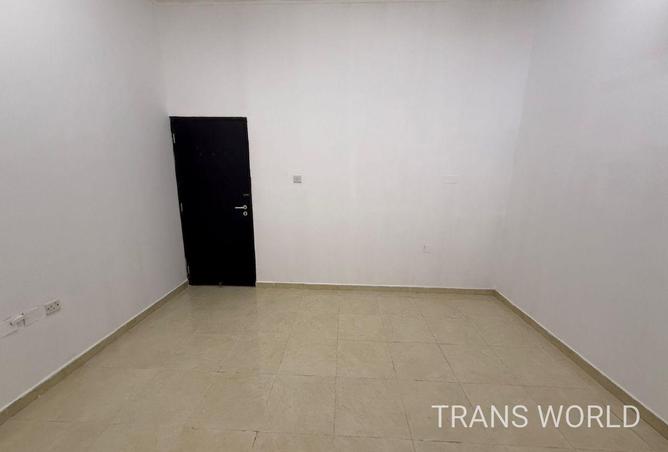 54200456 - Property Image 3