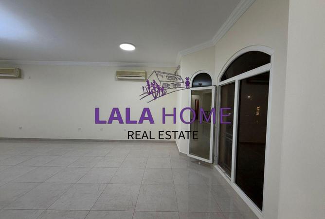 52454458 - Property Image 2