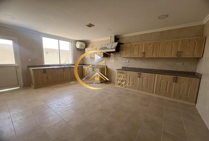 57677794 - Property Image 3