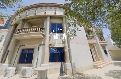 Villa - Studio - 3 Bathrooms for rent in Al Nuaija Street - Al Nuaija - Doha