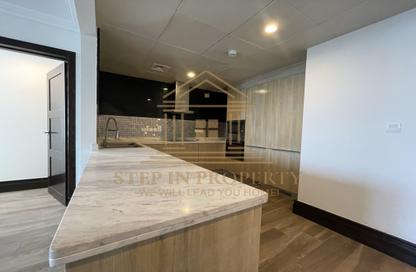 Apartment - 1 Bedroom - 2 Bathrooms for rent in Viva West - Viva Bahriyah - The Pearl Island - Doha