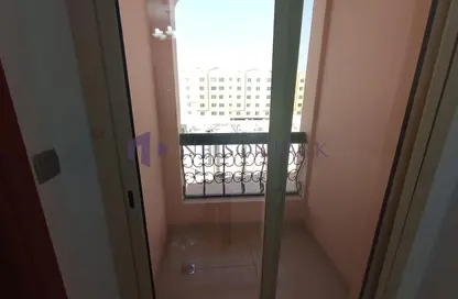 Apartment - 2 Bedrooms - 2 Bathrooms for rent in Al Sadd Road - Al Sadd - Doha