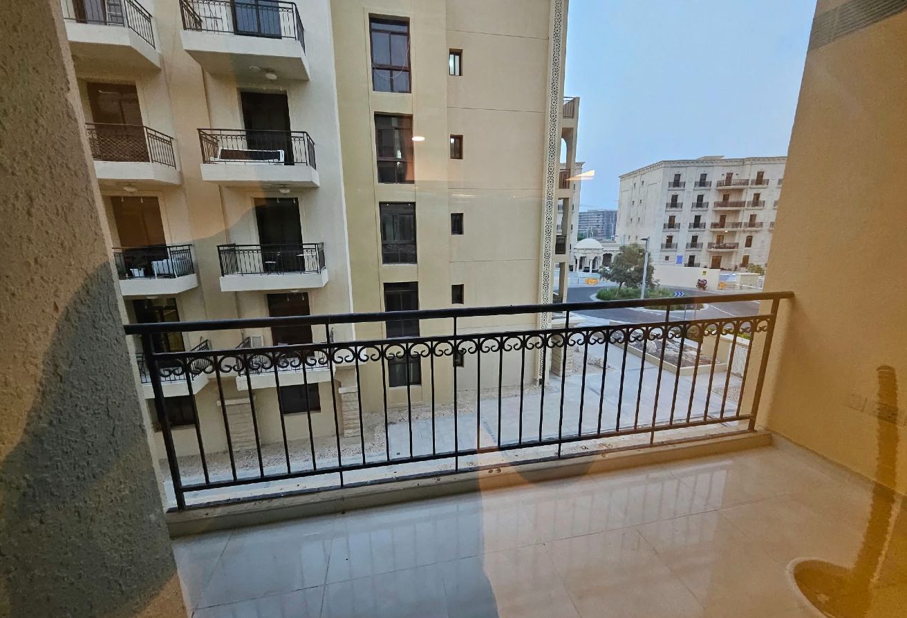 BIG 2 BEDROOMS VERY SPACIOUS APARTMENT ONLY @ 6000 thumbnail 6