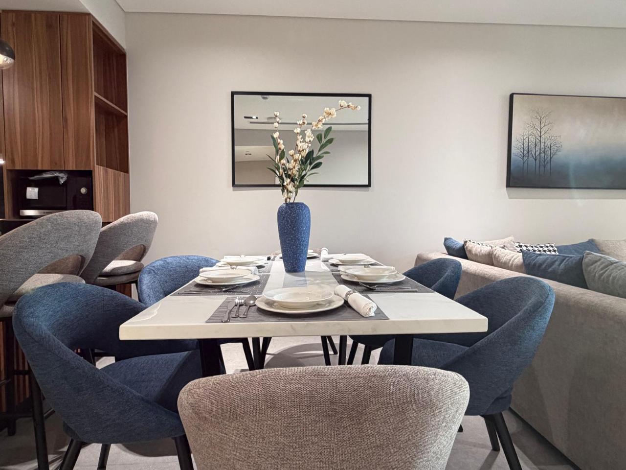 Spacious 1 BR Apartment | Furnished | Lusail thumbnail 6