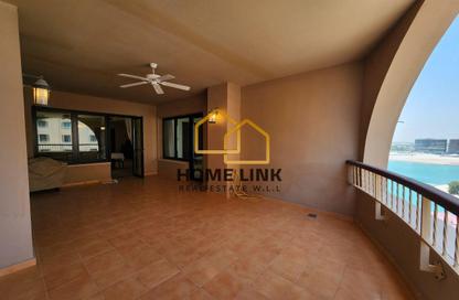 Apartment - 2 Bedrooms - 2 Bathrooms for rent in West Porto Drive - Porto Arabia - The Pearl Island - Doha