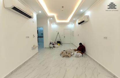 Apartment - 3 Bedrooms - 3 Bathrooms for rent in Muntazah 7 - Al Muntazah - Doha