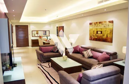 Apartment - 2 Bedrooms - 3 Bathrooms for rent in Umm Ghwailina Comm - Umm Ghuwalina - Umm Ghuwailina - Doha