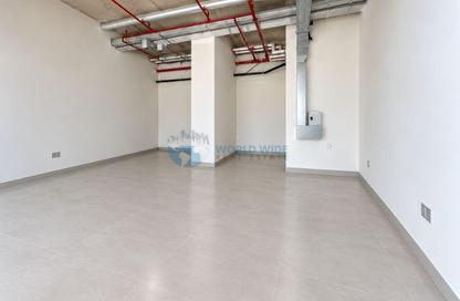 Shop - Studio - 4 for rent in Marina 33 - Marina District - Lusail