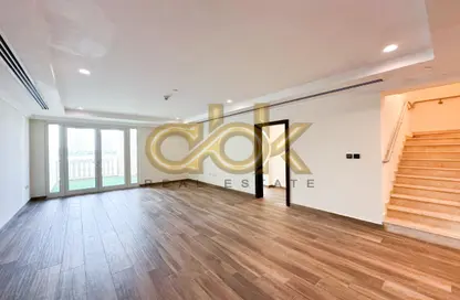 شقة - 2 غرف نوم - 2 حمامات للايجار في فيفا غرب - فيفا بحرية - جزيرة اللؤلؤة - الدوحة