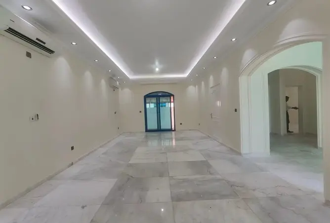 61225324 - Property Image 3