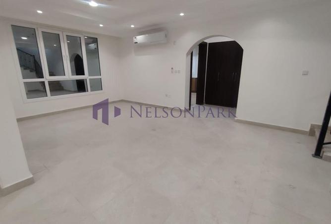 1004412 - Property Image 3