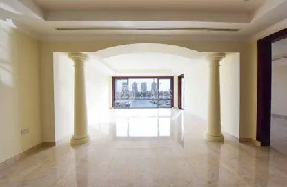 Townhouse - 2 Bedrooms - 3 Bathrooms for rent in Porto Arabia Townhouses - Porto Arabia - The Pearl Island - Doha