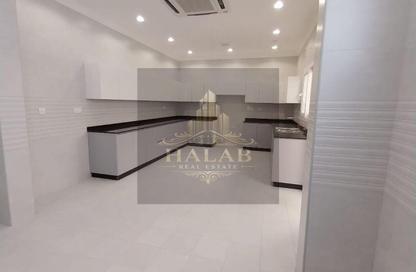 Villa - 6 Bedrooms - 5 Bathrooms for sale in Beverly Hills Garden - Beverly Hills Garden - Al Maamoura - Doha