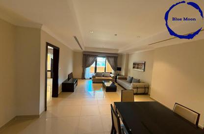 Apartment - 1 Bedroom - 2 Bathrooms for rent in West Porto Drive - Porto Arabia - The Pearl Island - Doha