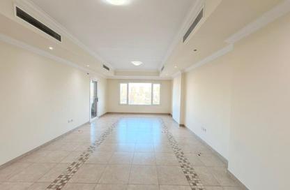 Apartment - 2 Bedrooms - 3 Bathrooms for sale in West Porto Drive - Porto Arabia - The Pearl Island - Doha