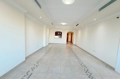 Apartment - 2 Bedrooms - 3 Bathrooms for sale in West Porto Drive - Porto Arabia - The Pearl Island - Doha