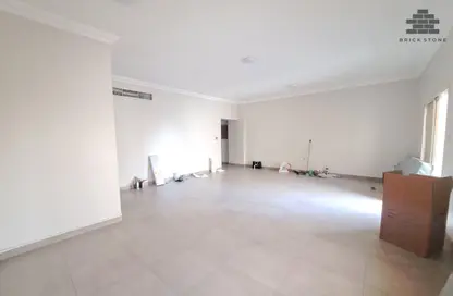 Apartment - 2 Bedrooms - 2 Bathrooms for rent in Al Jazeera Street - Fereej Bin Mahmoud North - Fereej Bin Mahmoud - Doha