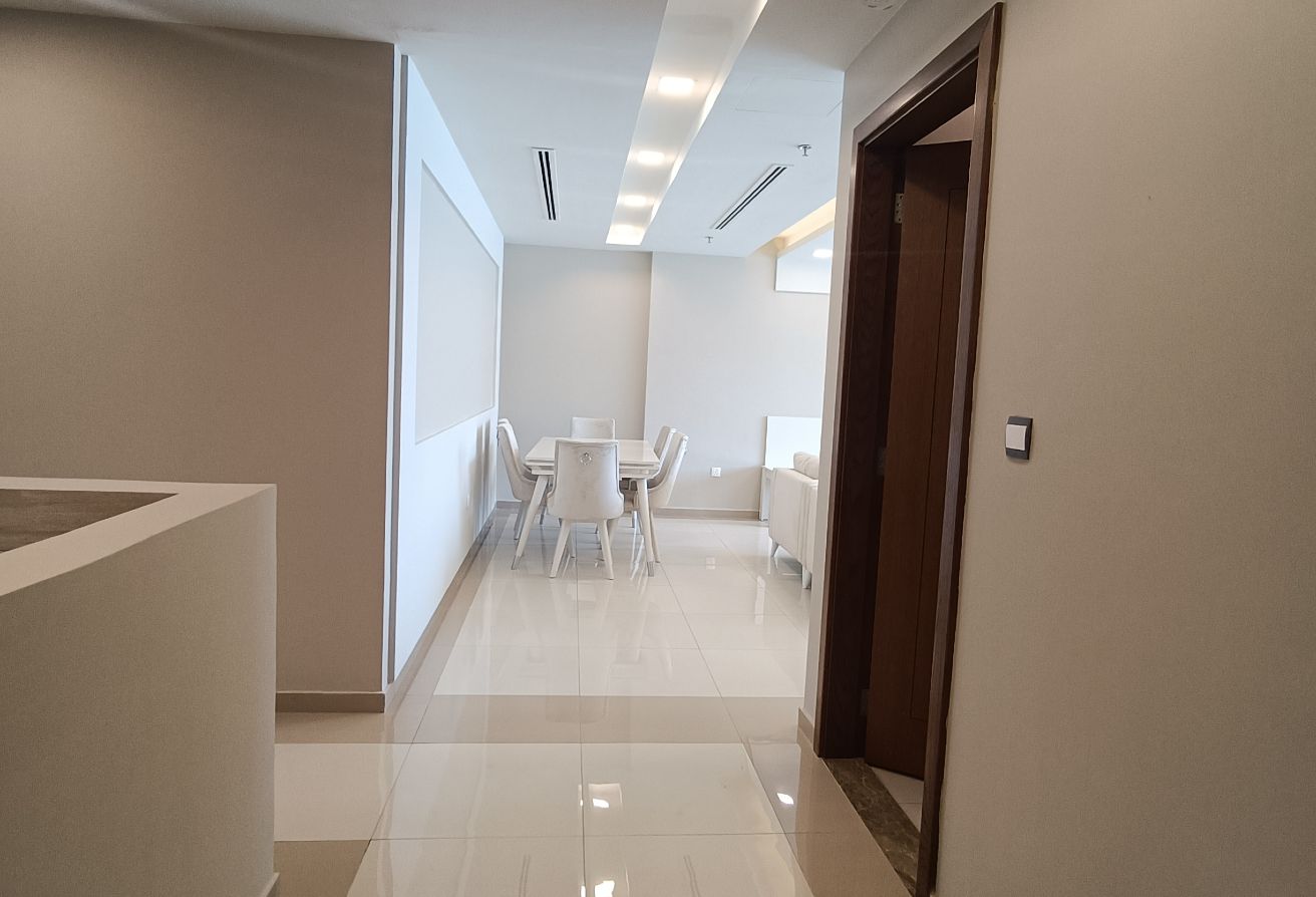 Luxurious 3BHK |FULLY FURNISHED| With thumbnail 2