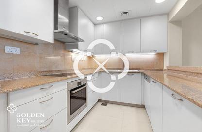 Apartment - 3 Bedrooms - 4 Bathrooms for rent in Viva West - Viva Bahriyah - The Pearl Island - Doha