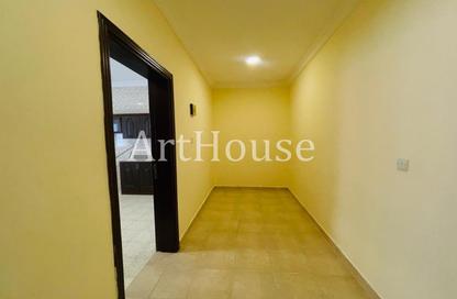 Villa - 5 Bedrooms - 6 Bathrooms for rent in Al Maamoura - Al Maamoura - Doha