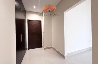 Apartment - 2 - 2 for rent in Marina Tower 21 - Marina District - Lusail Apartment - 2 - 2 for rent in Marina Tower 21 - Marina District - Lusail