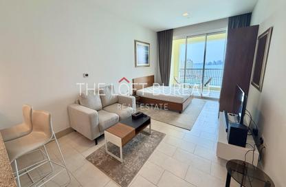 Apartment - Studio - 1 Bathroom for rent in Viva East - Viva Bahriyah - The Pearl Island - Doha