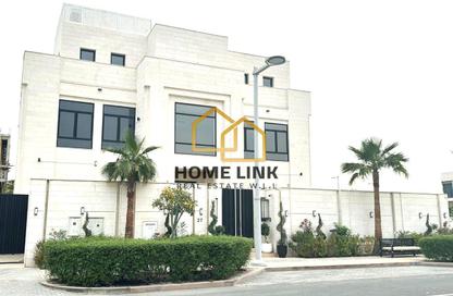 Villa - 7+ Bedrooms - 7+ Bathrooms for rent in Waterfront North Villas - Waterfront Residential - The Waterfront - Lusail