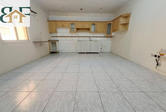 56617943 - Property Image 2