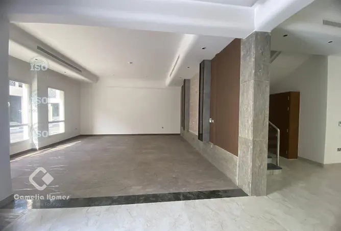 60781938 - Property Image 2