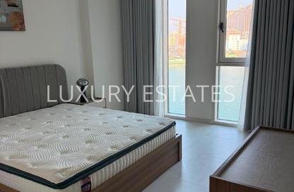 Apartment - 1 Bedroom - 2 Bathrooms for rent in Crystal Residence - Gewan Island - The Pearl Island - Doha