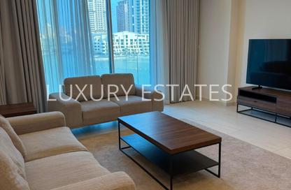 Apartment - 1 Bedroom - 2 Bathrooms for rent in Crystal Residence - Gewan Island - The Pearl Island - Doha
