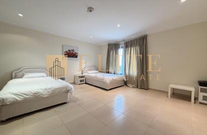 Apartment - 2 Bedrooms - 3 Bathrooms for rent in East Porto Drive - Porto Arabia - The Pearl Island - Doha