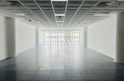 Office Space - 1 Bedroom - 2 Bathrooms for rent in Lusail City - Lusail