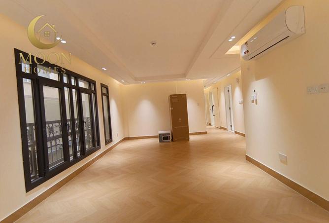 52042811 - Property Main Image