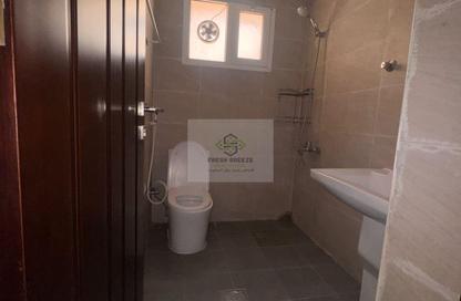 Apartment - 2 Bedrooms - 1 Bathroom for rent in Umm Ghwailina Comm - Umm Ghuwalina - Umm Ghuwailina - Doha
