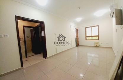 Apartment - 2 Bedrooms - 2 Bathrooms for rent in Muntazah 7 - Al Muntazah - Doha