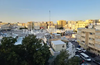 Apartment - 3 Bedrooms - 3 Bathrooms for rent in Gulf Residence - Al Mansoura - Doha
