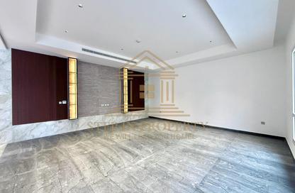 Compound - 7 Bedrooms - 7+ Bathrooms for rent in Al Kheesa - Al Kheesa - Umm Salal Mohammed