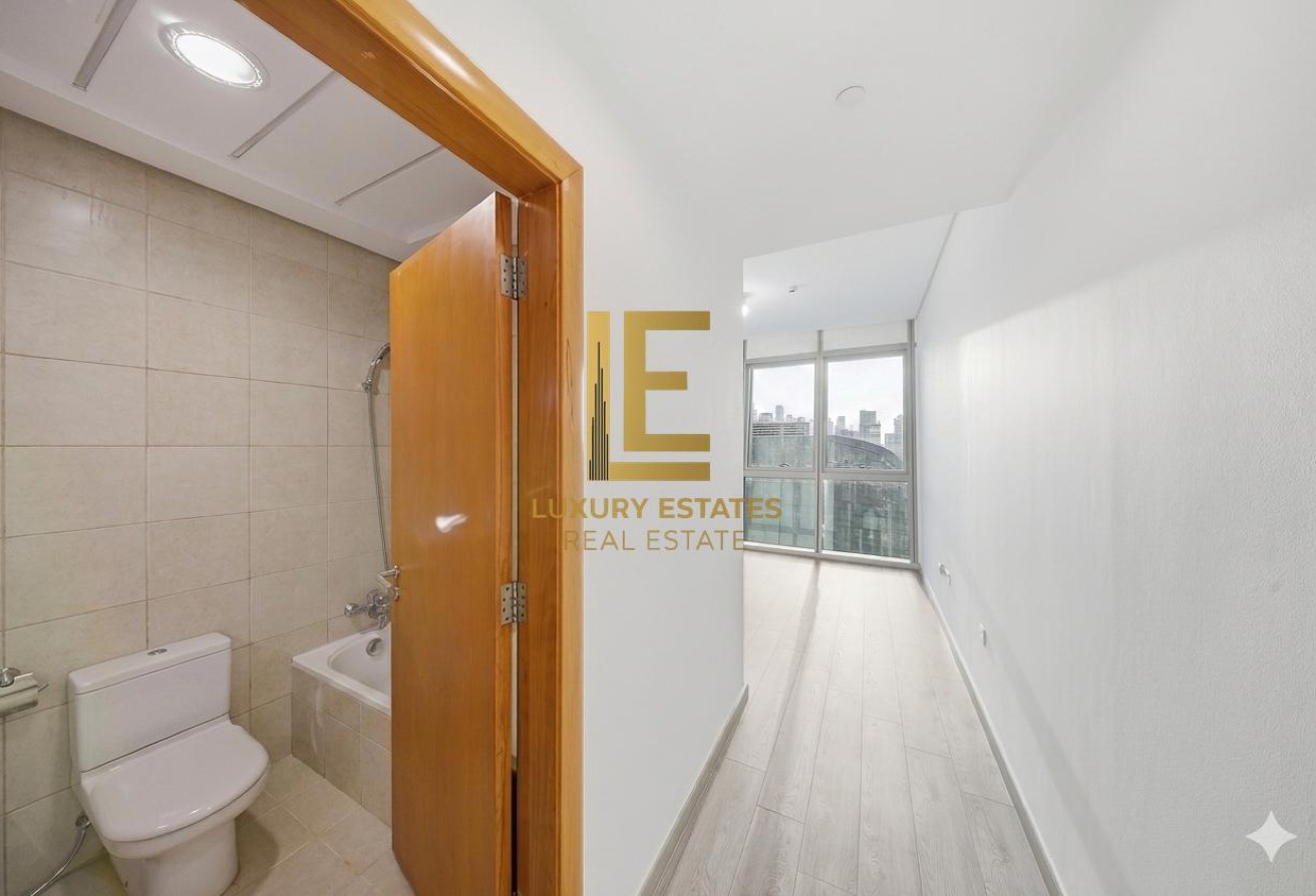 3+maid freehold cash only last family apartment thumbnail 8