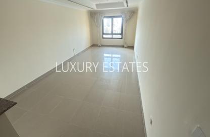 Apartment - Studio - 1 Bathroom for rent in West Porto Drive - Porto Arabia - The Pearl Island - Doha Apartment - Studio - 1 Bathroom for rent in West Porto Drive - Porto Arabia - The Pearl Island - Doha