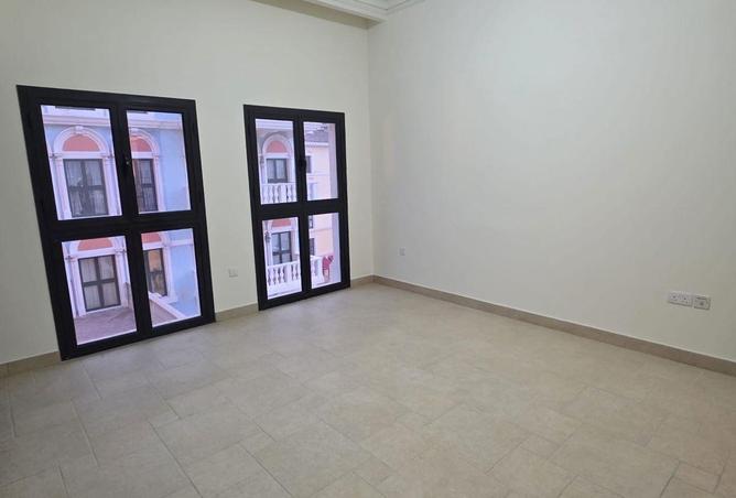 51382409 - Property Main Image