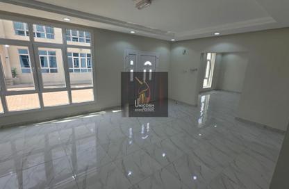 Compound - 4 Bedrooms - 4 Bathrooms for rent in Wadi Al Markh - Muraikh - AlMuraikh - Doha